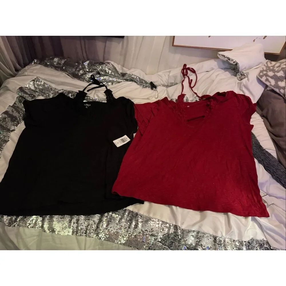 Torrid  plus size 2 xxl bundle lot 2  V neck lace halter Jersey Tee shirt top